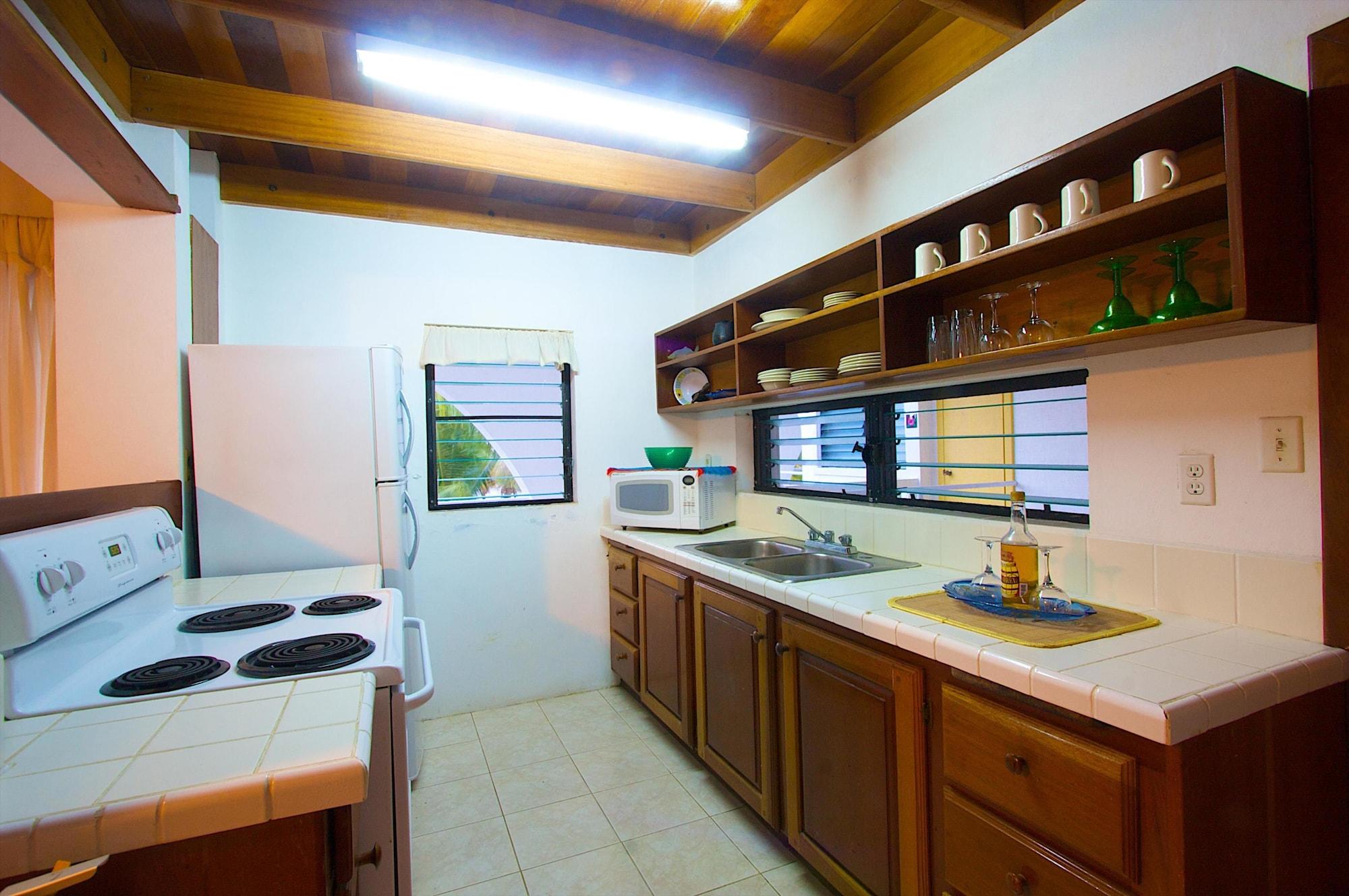 Caribbean Villas Hotel San Pedro  Extérieur photo