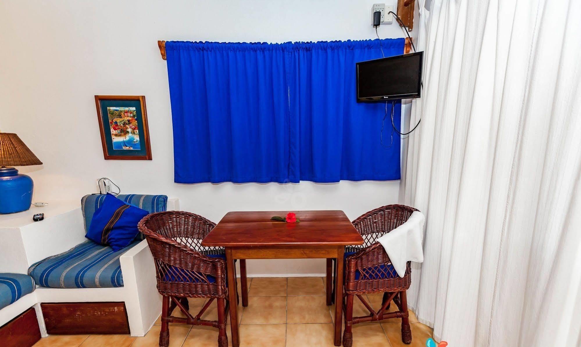 Caribbean Villas Hotel San Pedro  Extérieur photo