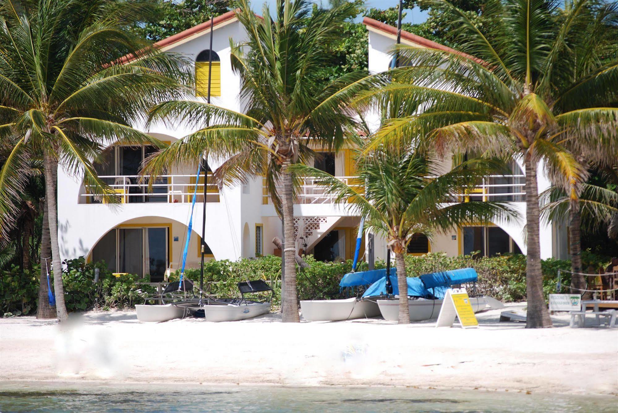 Caribbean Villas Hotel San Pedro  Extérieur photo